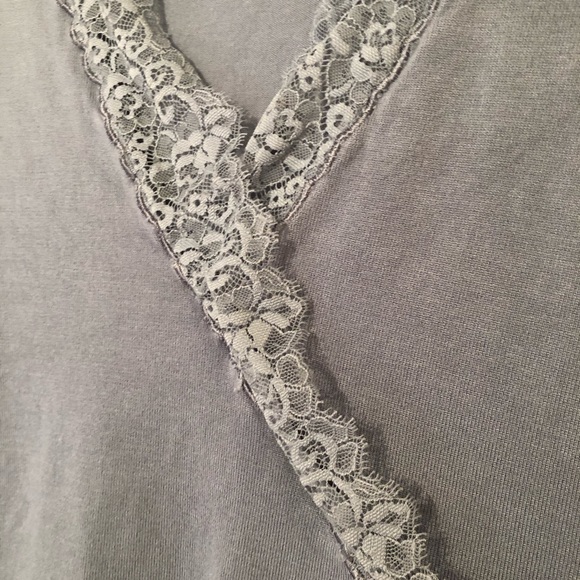 Shirt - Picture 2 of 4